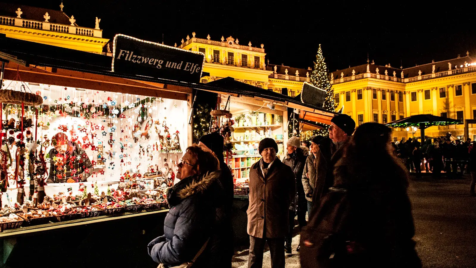 Schönbrunn: Art & Christmas Market | Christmas and Advent in Vienna
