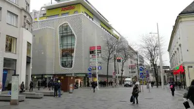 Gerngross Shopping Center on Mariahilfer Street Vienna © echonet.at / rv